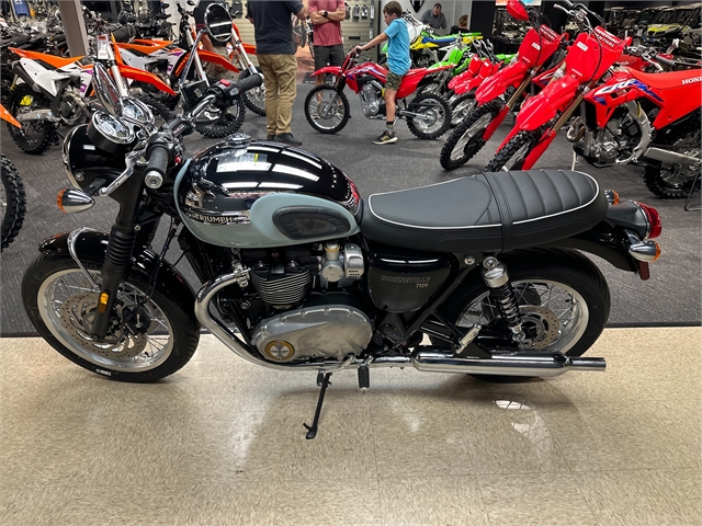 2023 Triumph Bonneville T120 Chrome Edition at Sloans Motorcycle ATV, Murfreesboro, TN, 37129