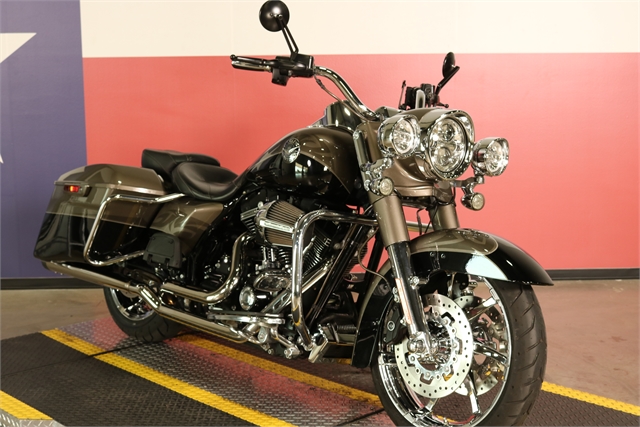 2014 Harley-Davidson Road King CVO at Texas Harley