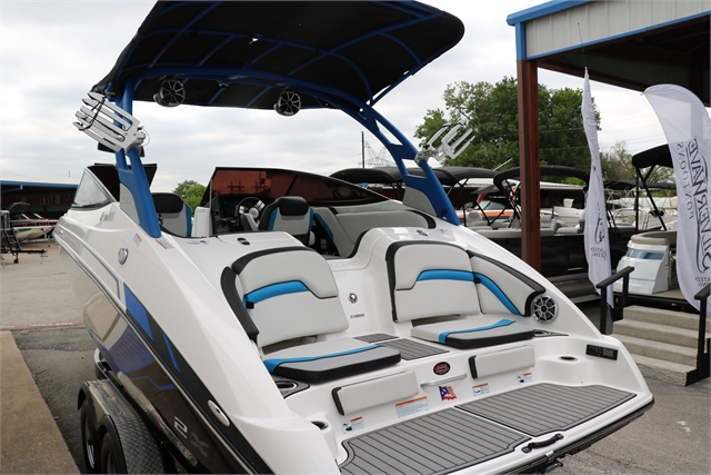 2018 Yamaha 242X E-Series at Jerry Whittle Boats