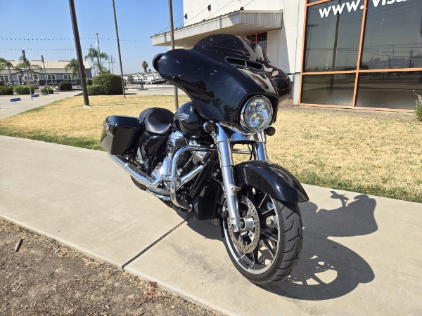 2021 Harley-Davidson Street Glide at Visalia Harley-Davidson