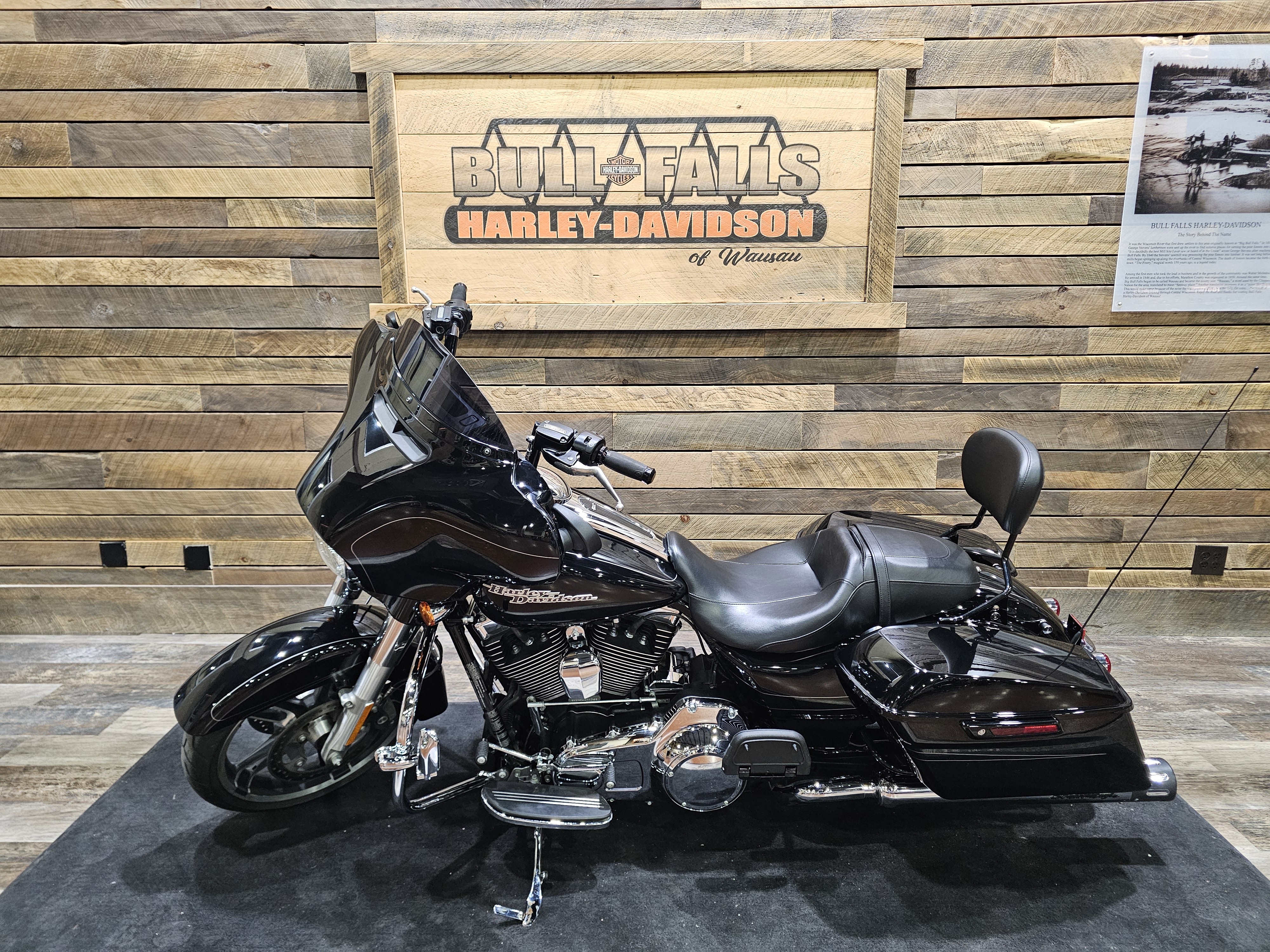 2016 Harley-Davidson Street Glide Special at Bull Falls Harley-Davidson