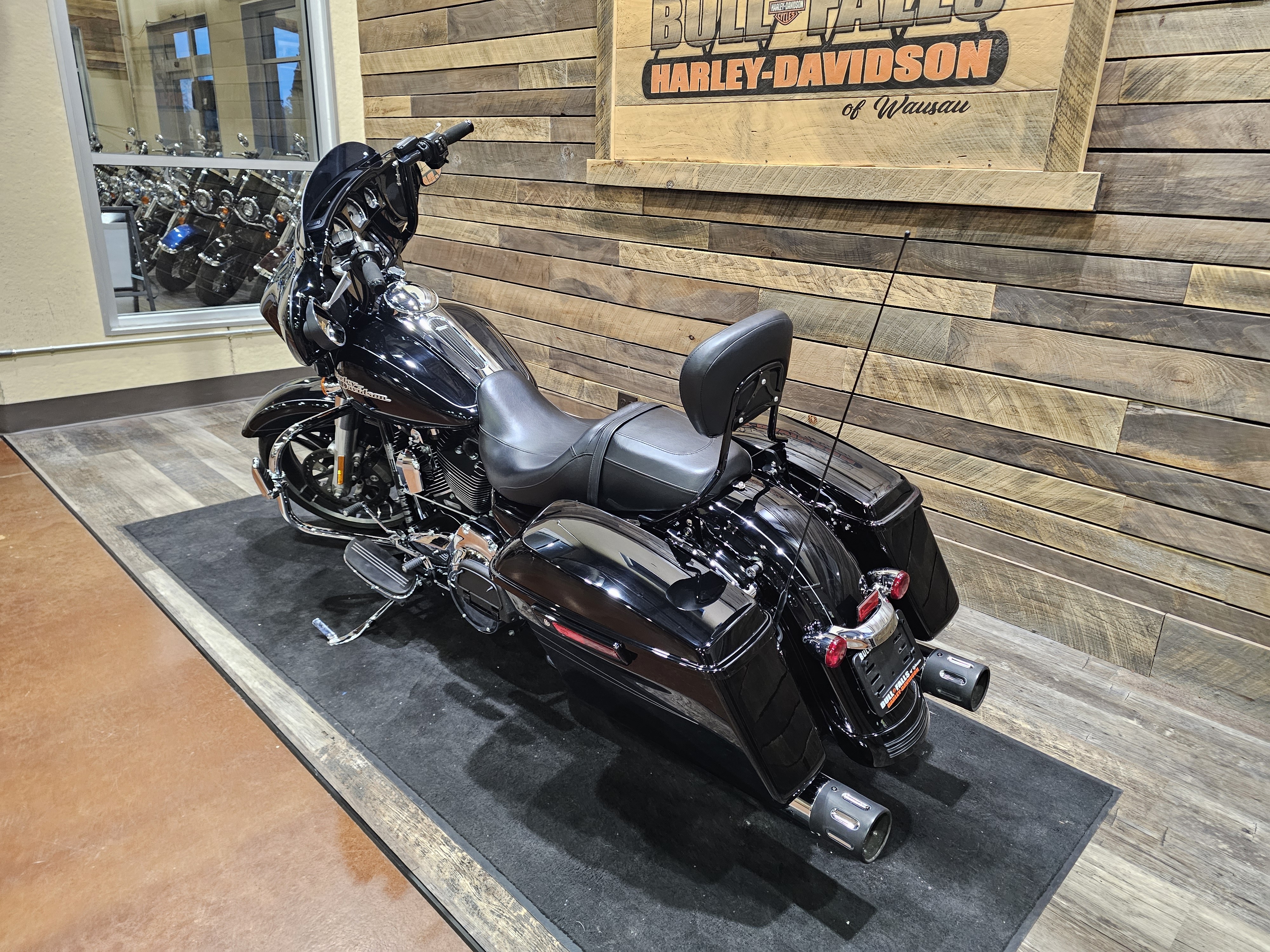 2016 Harley-Davidson Street Glide Special at Bull Falls Harley-Davidson