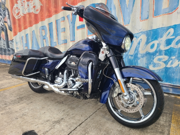 2016 Harley-Davidson FLHXSE at Gruene Harley-Davidson