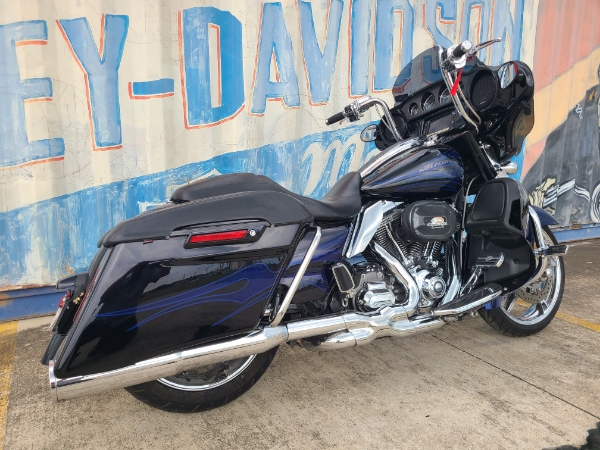 2016 Harley-Davidson FLHXSE at Gruene Harley-Davidson