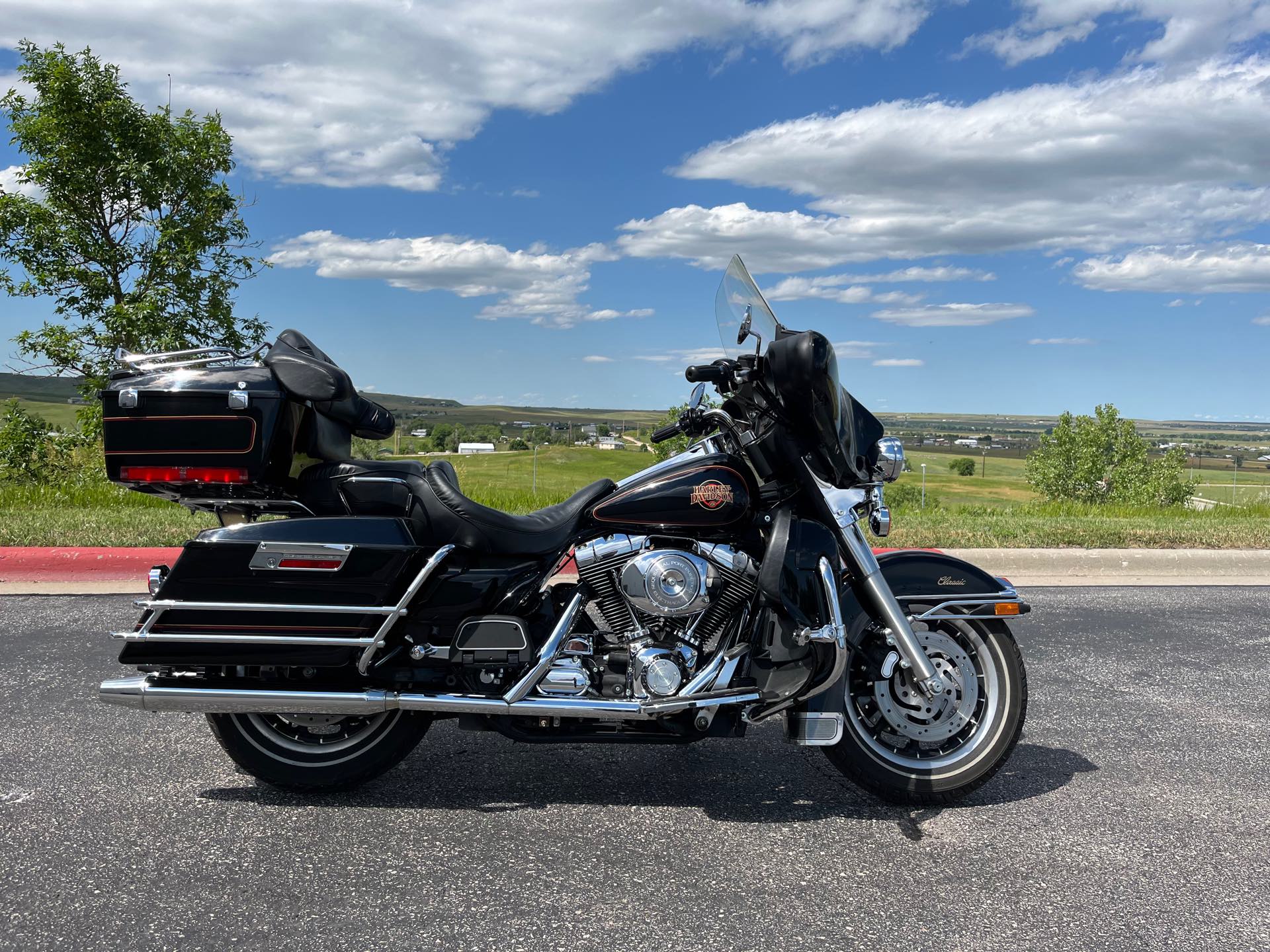 2001 Harley-Davidson FLHTCI at Mount Rushmore Motorsports