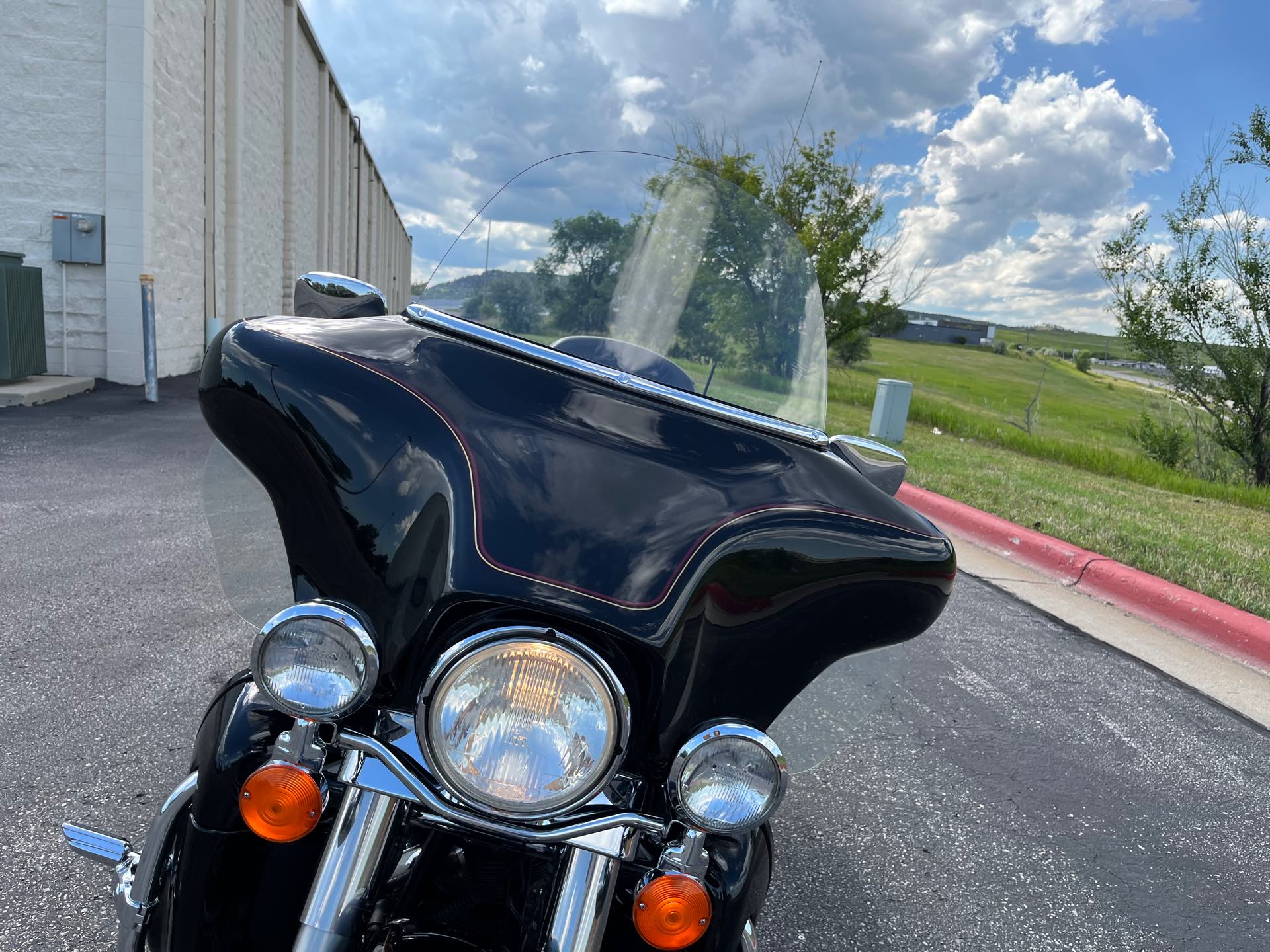 2001 Harley-Davidson FLHTCI at Mount Rushmore Motorsports