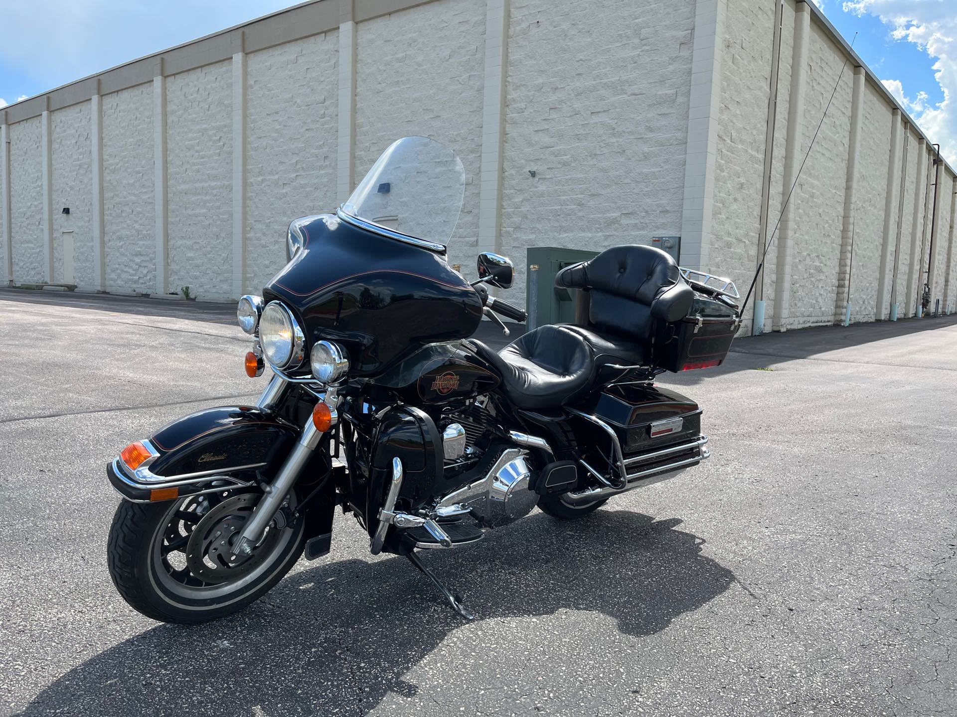 2001 Harley-Davidson FLHTCI at Mount Rushmore Motorsports