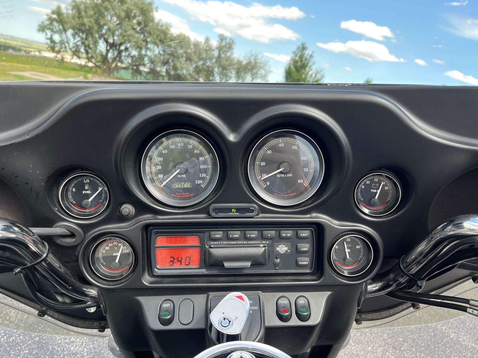 2001 Harley-Davidson FLHTCI at Mount Rushmore Motorsports