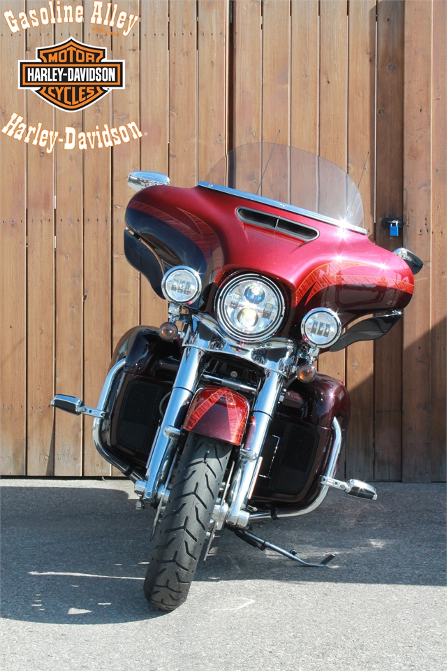 2014 Harley-Davidson Electra Glide CVO Limited at Gasoline Alley Harley-Davidson of Kelowna