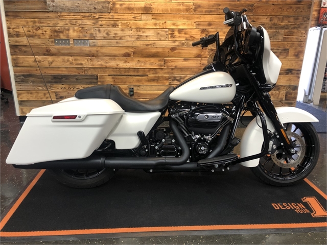 2018 Harley-Davidson Street Glide Special at Holeshot Harley-Davidson