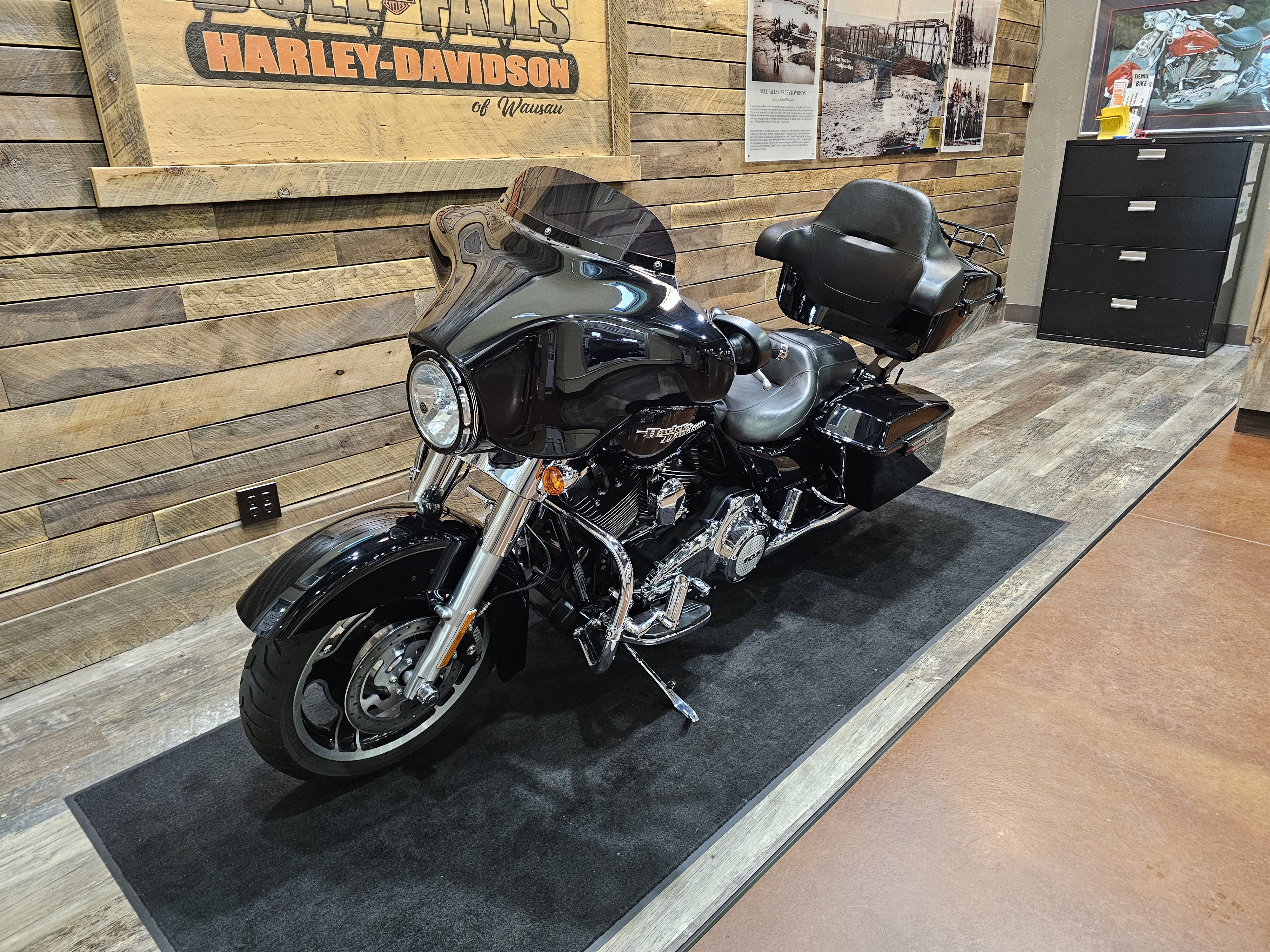 2012 Harley-Davidson Street Glide Base at Bull Falls Harley-Davidson