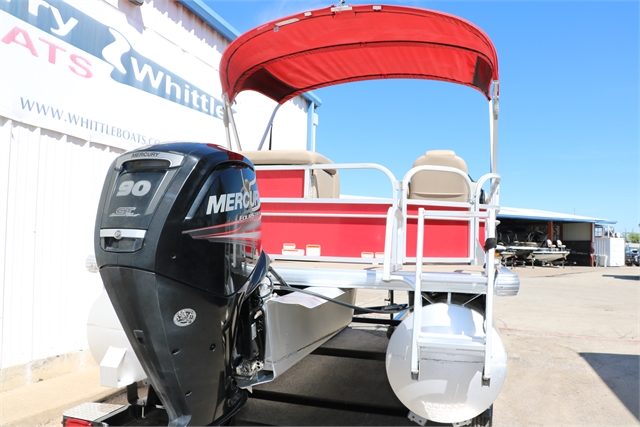 2017 Sun Tracker Party Barge 20 Dlx at Jerry Whittle Boats