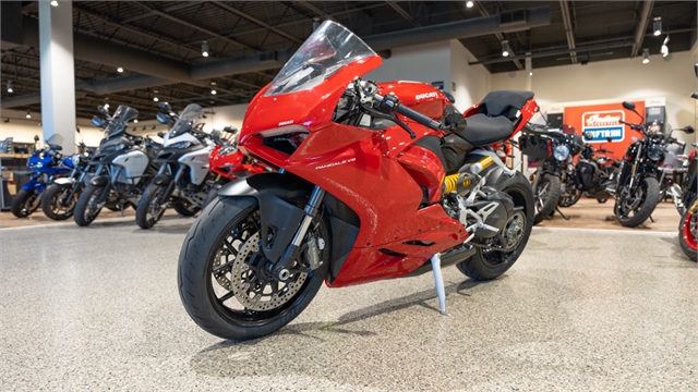 2022 Ducati Panigale V2 at Motoprimo Motorsports