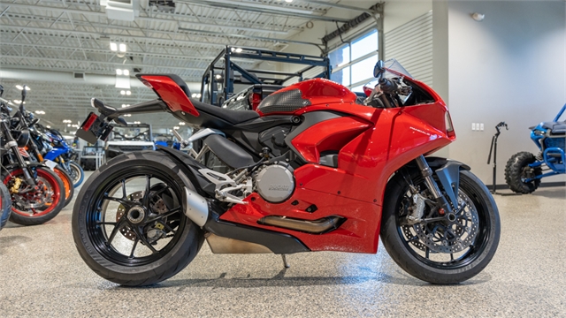 2022 Ducati Panigale V2 at Motoprimo Motorsports
