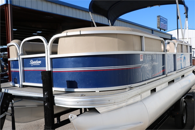 2016 Sun Tracker Party Barge 18 Dlx at Jerry Whittle Boats