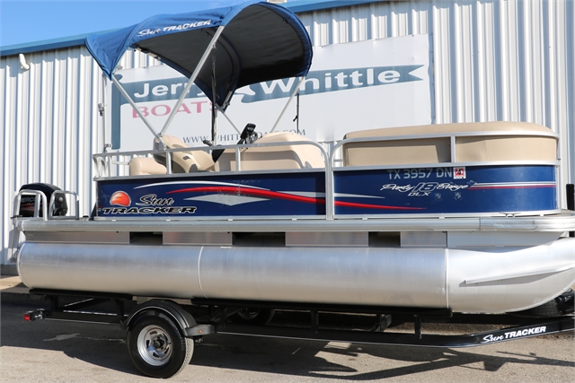 2016 Sun Tracker Party Barge 18 Dlx at Jerry Whittle Boats