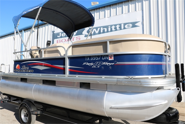 2016 Sun Tracker Party Barge 18 Dlx at Jerry Whittle Boats