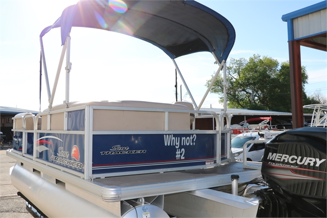 2016 Sun Tracker Party Barge 18 Dlx at Jerry Whittle Boats