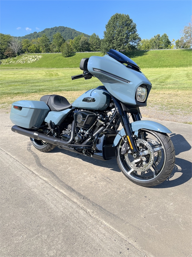 2024 Harley-Davidson Street Glide Base at Harley-Davidson of Asheville