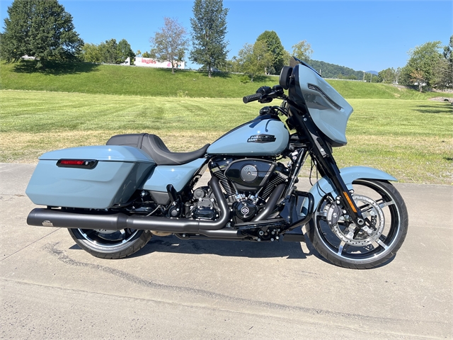 2024 Harley-Davidson Street Glide Base at Harley-Davidson of Asheville