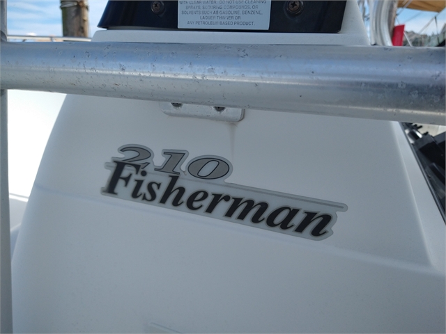 2004 Wellcraft 210 Fisherman at Baywood Marina