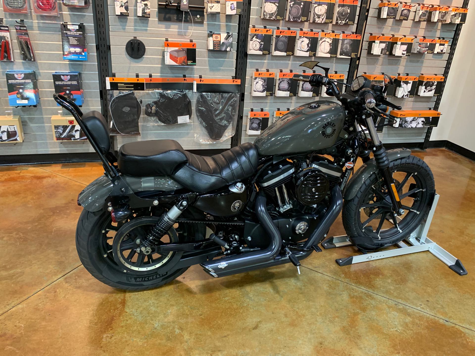 2019 Harley-Davidson Sportster Iron 883 at Colonial Harley-Davidson