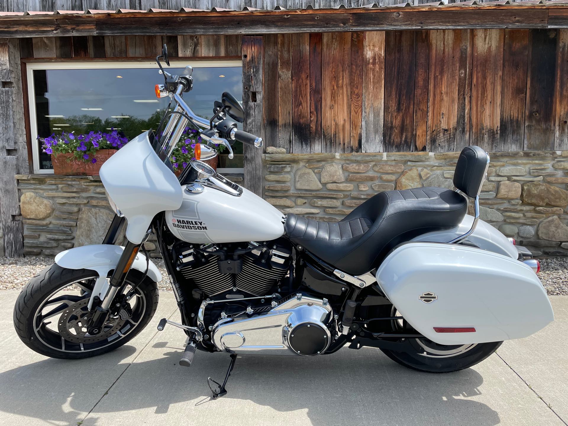 2021 Harley-Davidson Cruiser Sport Glide at Arkport Cycles