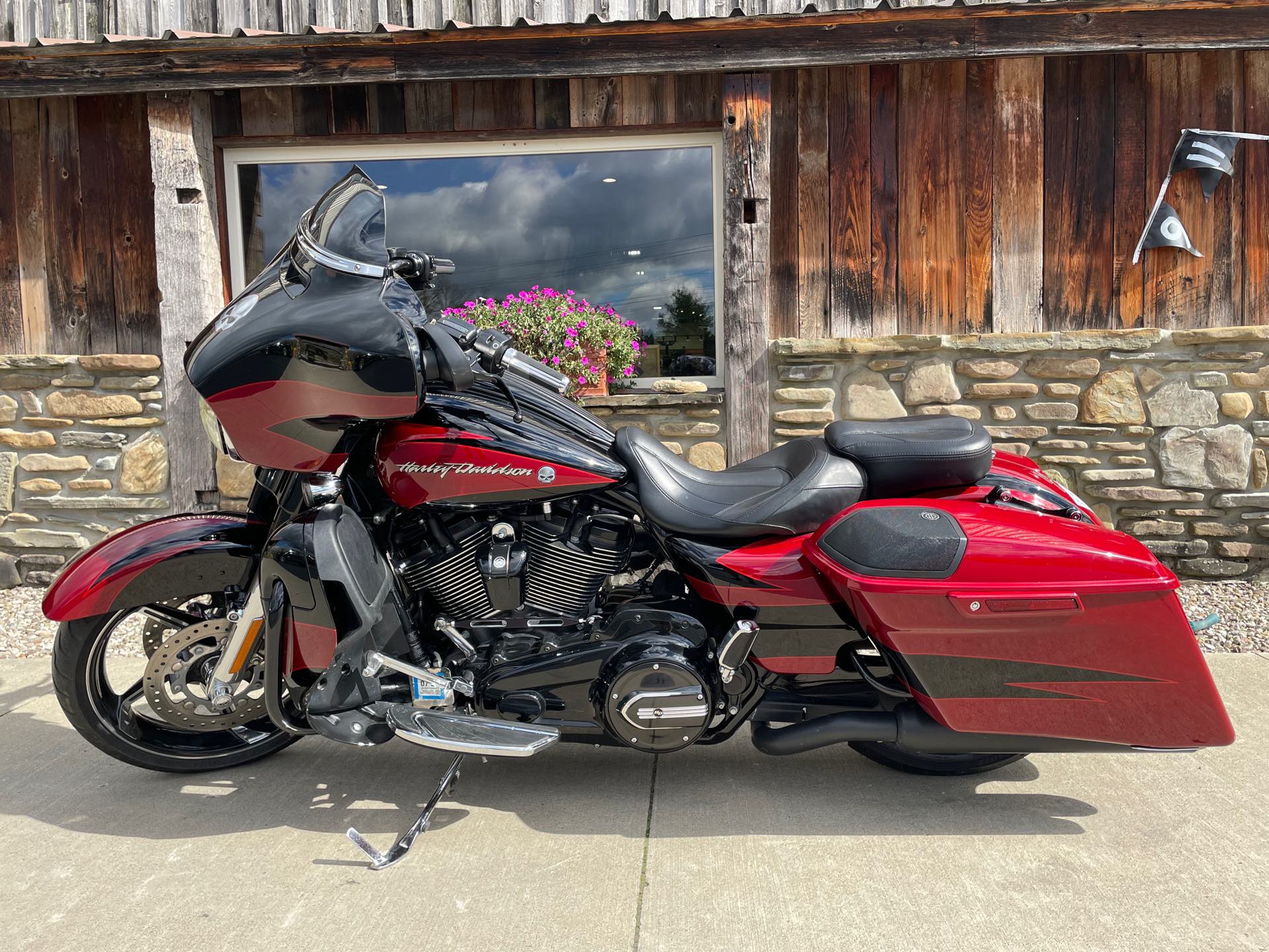 2017 Harley-Davidson Street Glide CVO Street Glide at Arkport Cycles