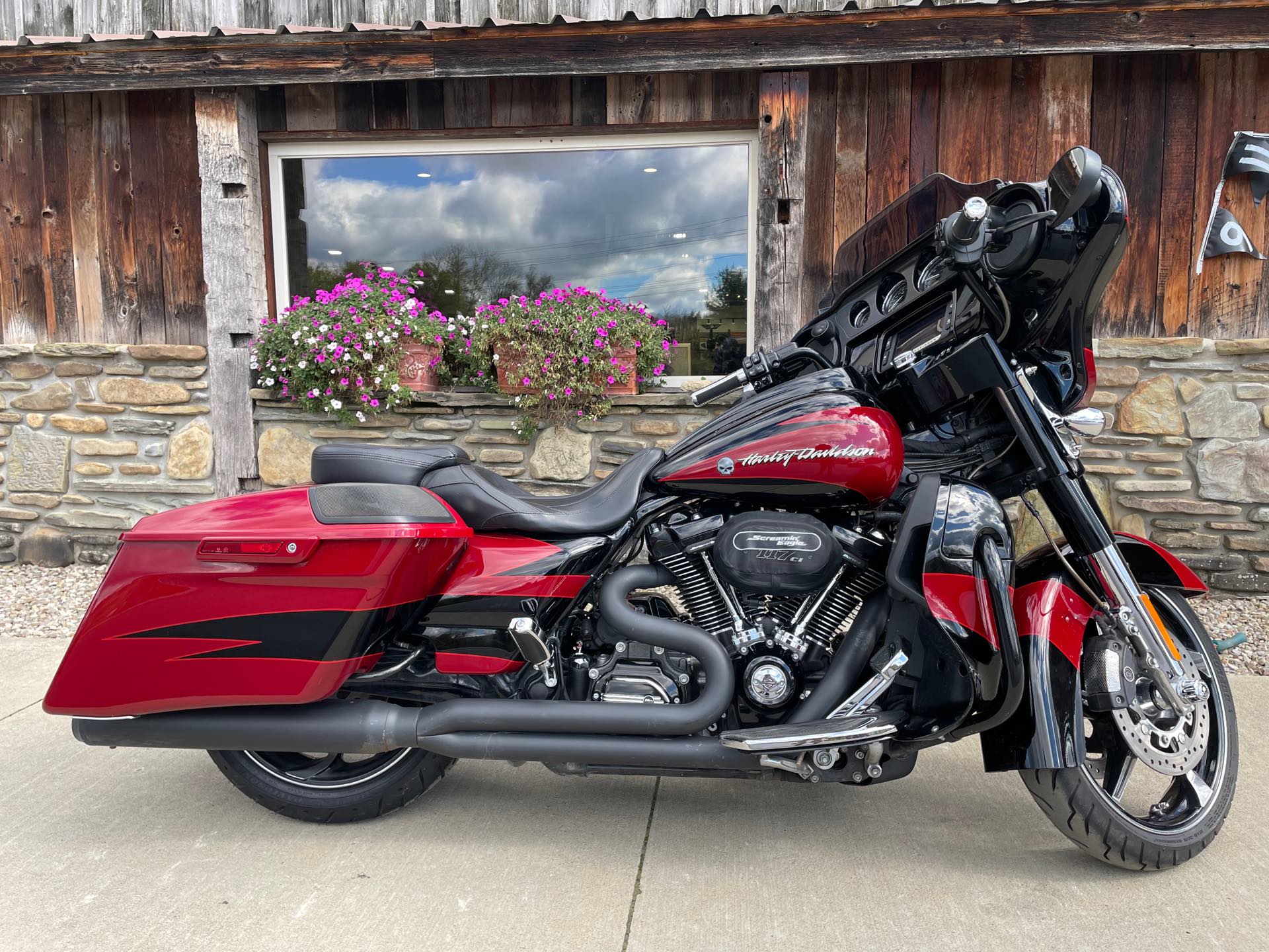 2017 Harley-Davidson Street Glide CVO Street Glide at Arkport Cycles