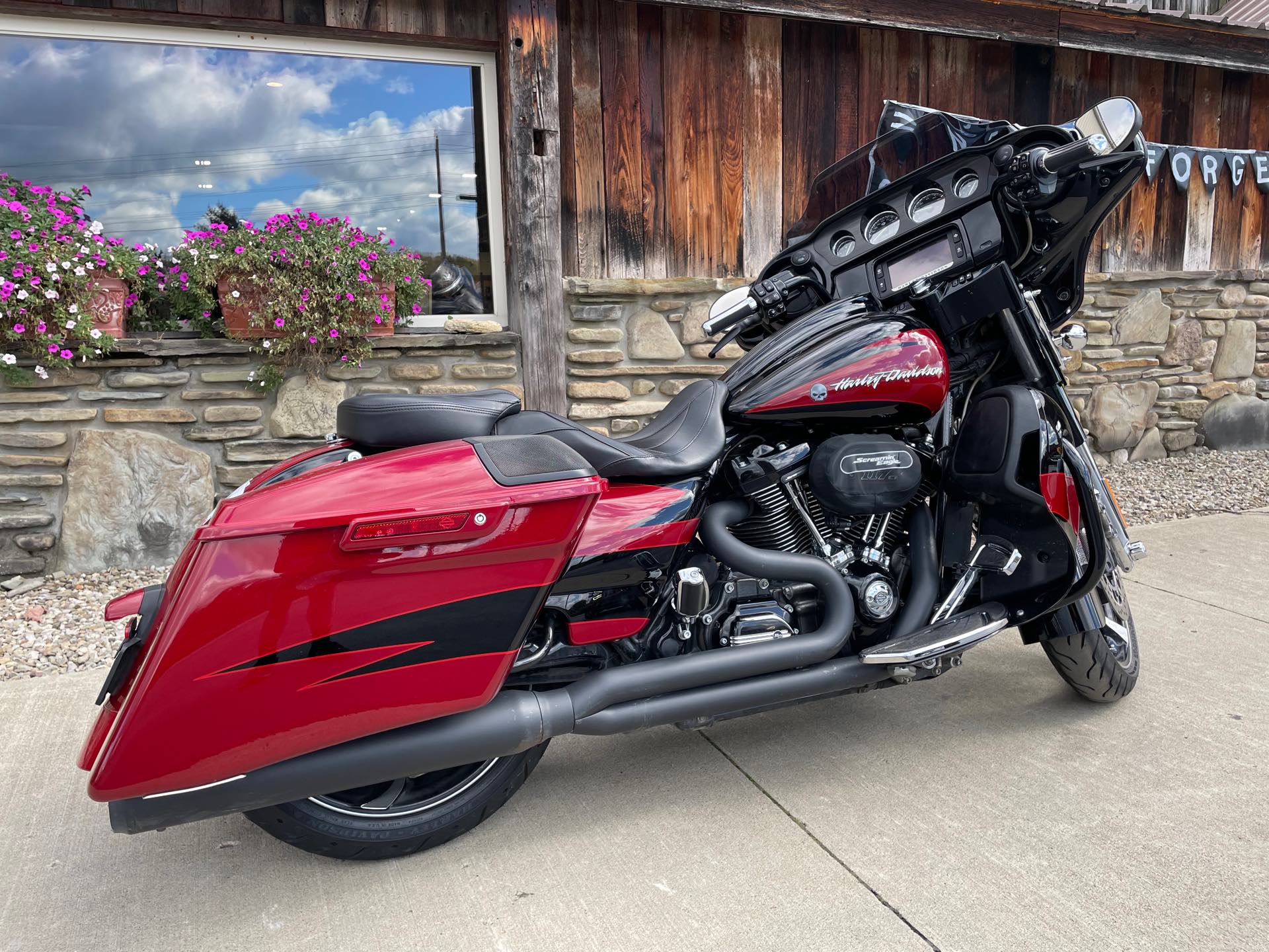 2017 Harley-Davidson Street Glide CVO Street Glide at Arkport Cycles