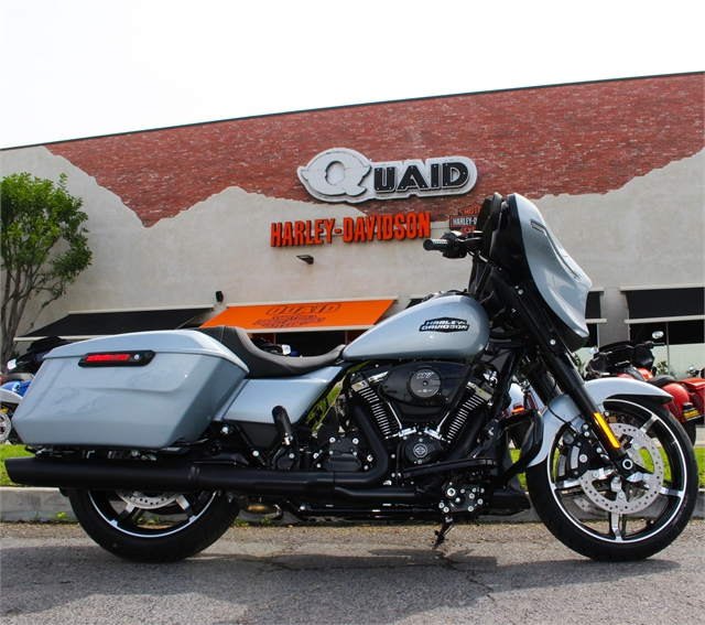 2024 Harley-Davidson Street Glide Base at Quaid Harley-Davidson, Loma Linda, CA 92354