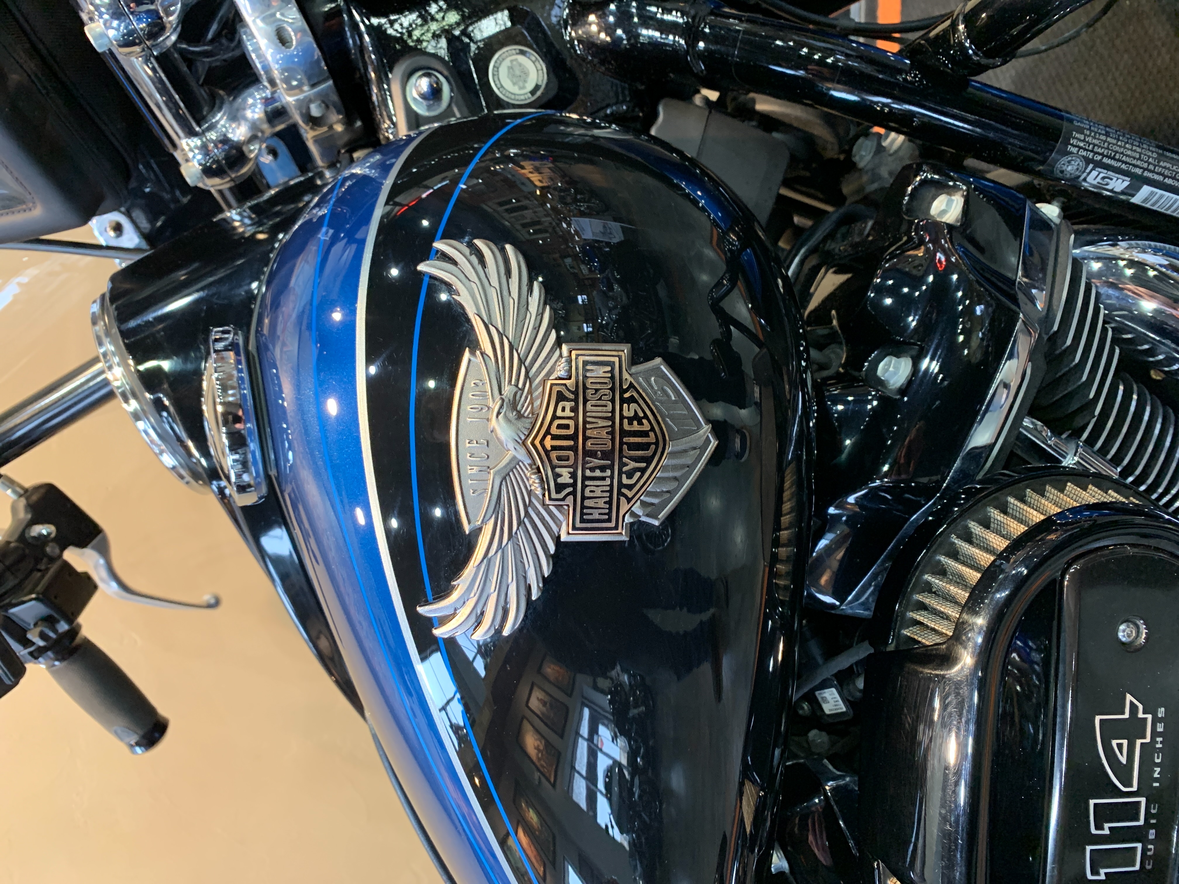 2018 Harley-Davidson Softail Heritage Classic 114 at Vandervest Harley-Davidson, Green Bay, WI 54303