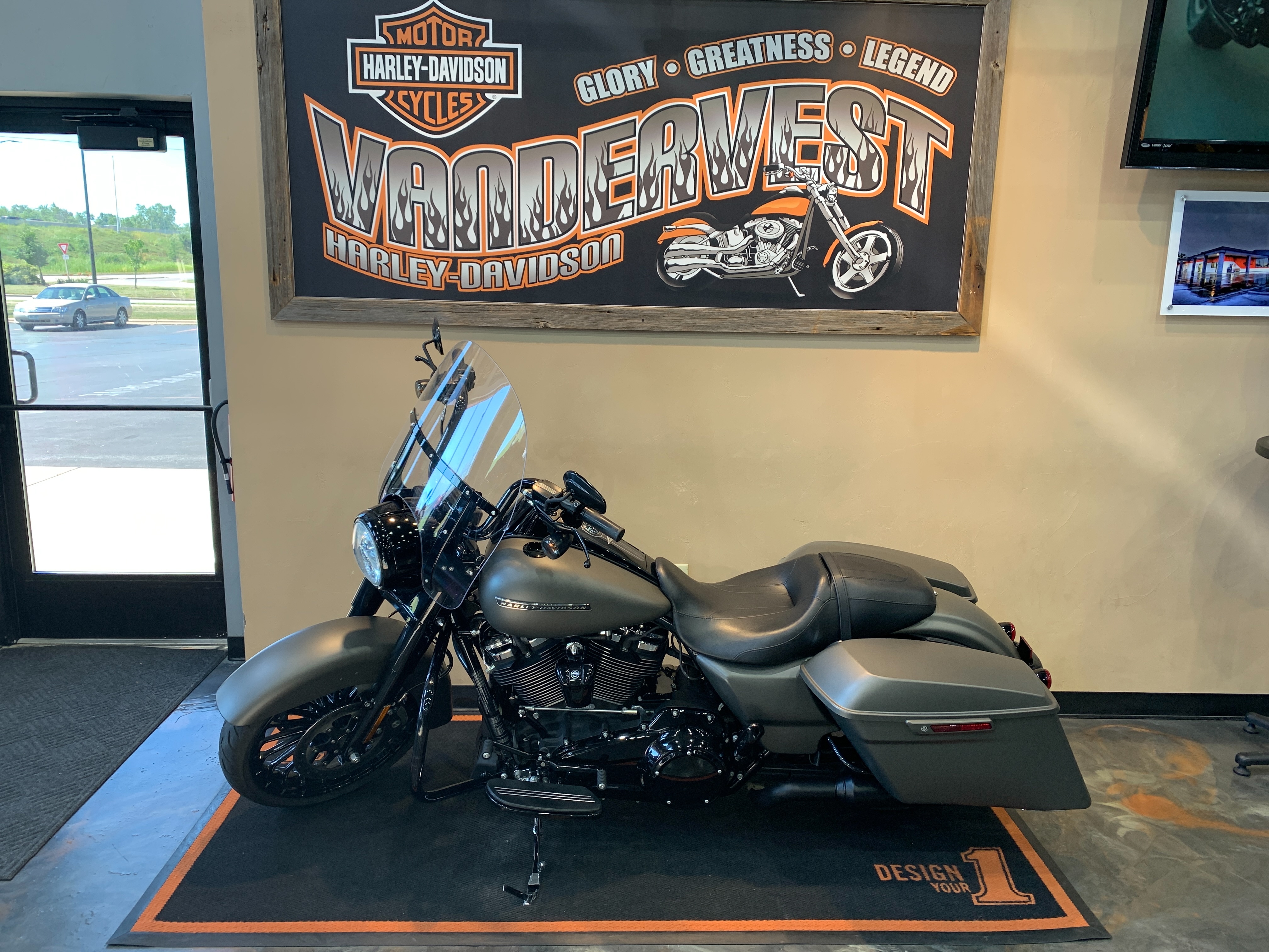2018 Harley-Davidson Road King Special at Vandervest Harley-Davidson, Green Bay, WI 54303