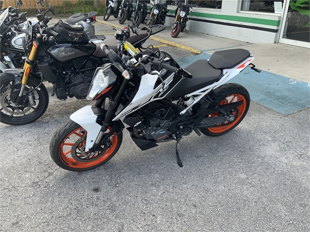 2022 KTM Duke 200 at Jacksonville Powersports, Jacksonville, FL 32225