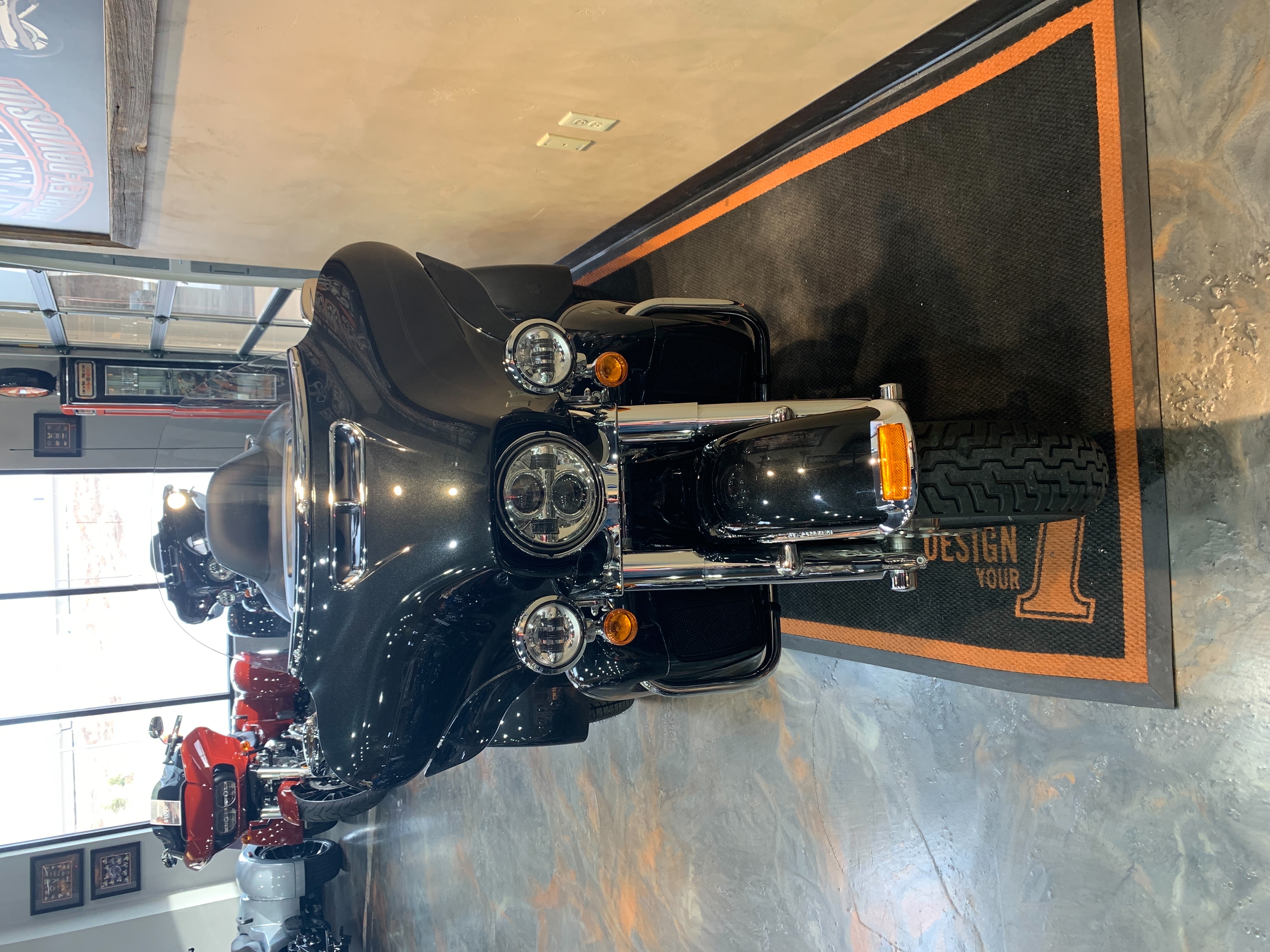 2018 Harley-Davidson Trike Tri Glide Ultra at Vandervest Harley-Davidson, Green Bay, WI 54303