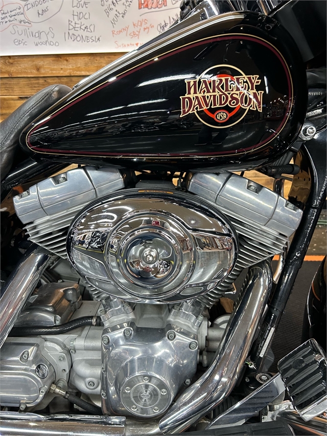 2002 Harley-Davidson FLHT at Holeshot Harley-Davidson