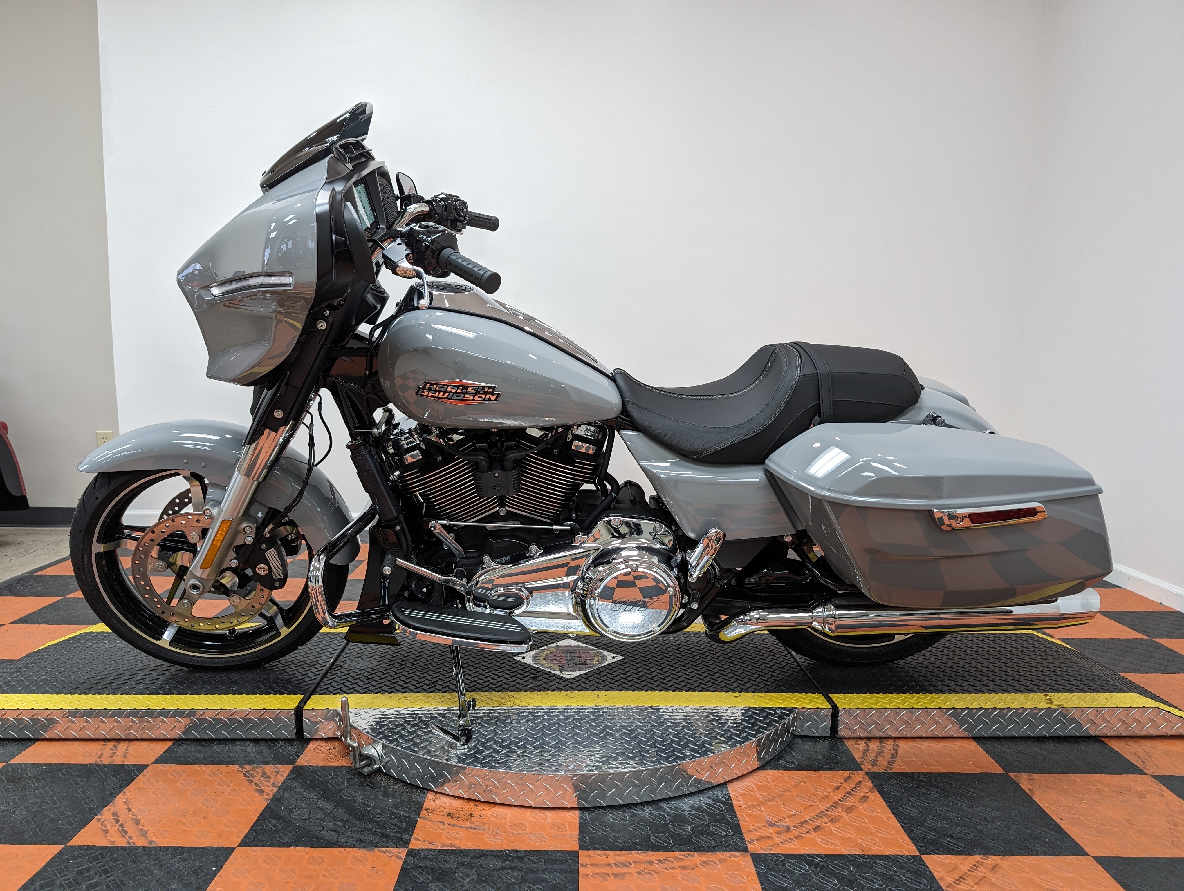 2024 Harley-Davidson Street Glide Base at Harley-Davidson of Indianapolis