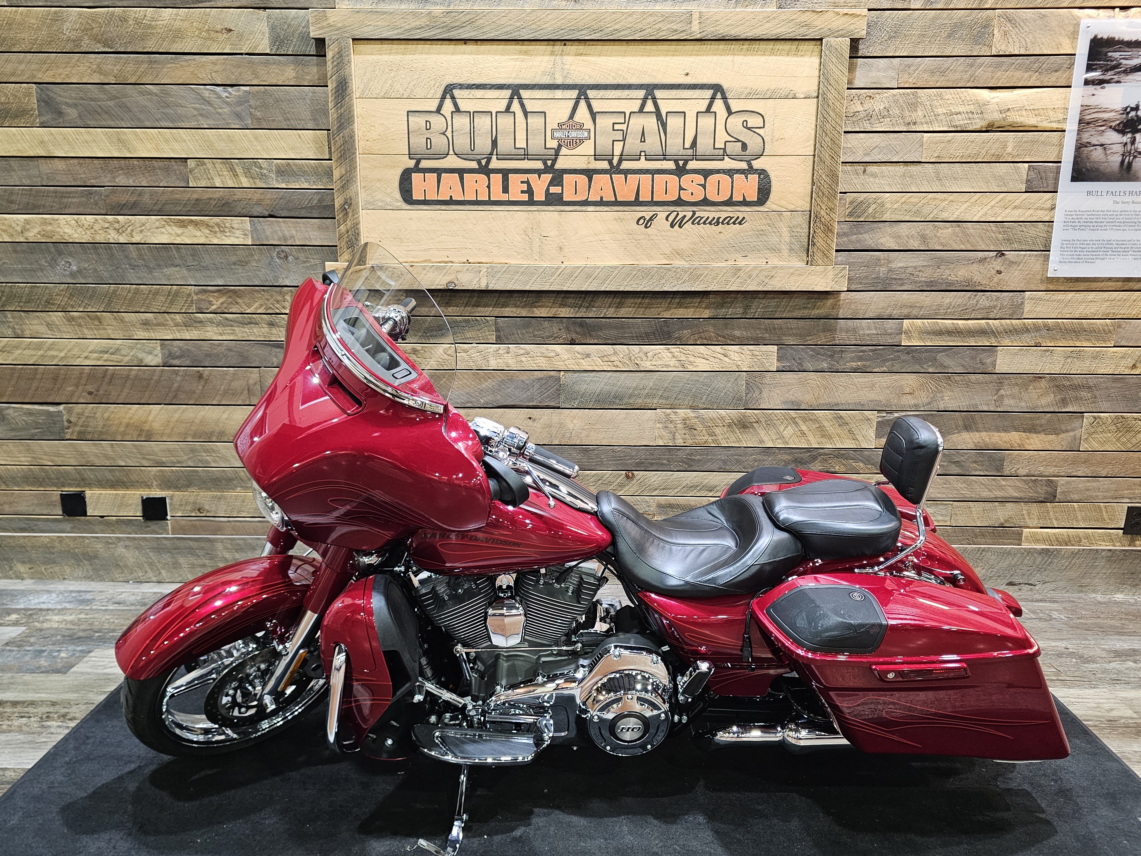 2016 Harley-Davidson Street Glide CVO Street Glide at Bull Falls Harley-Davidson