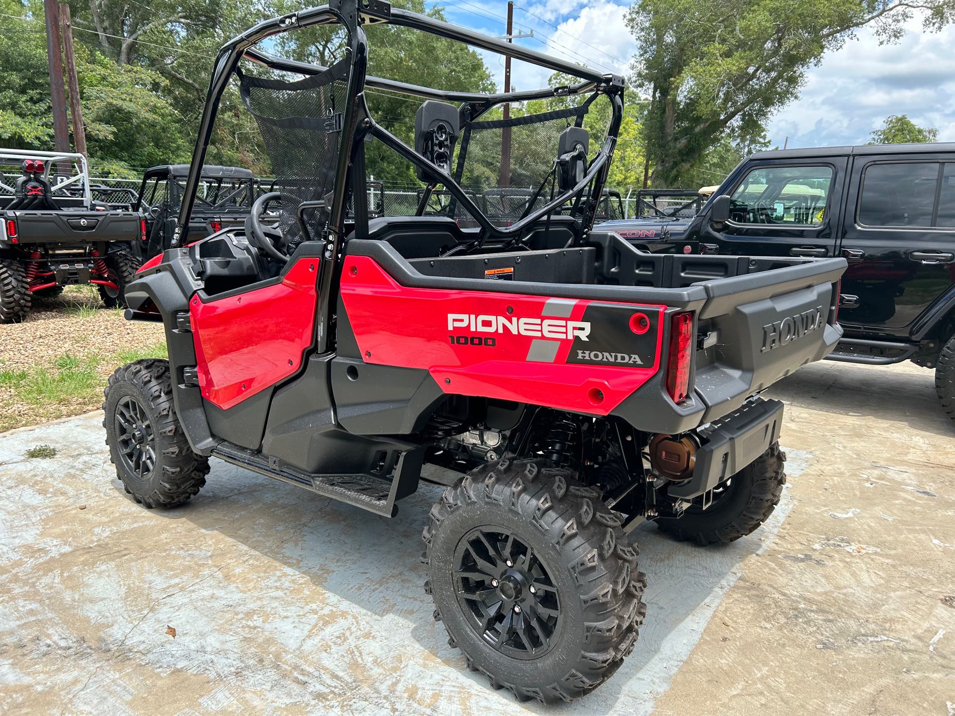 2024 HONDA SXS10M3DR Deluxe at ATV Zone, LLC