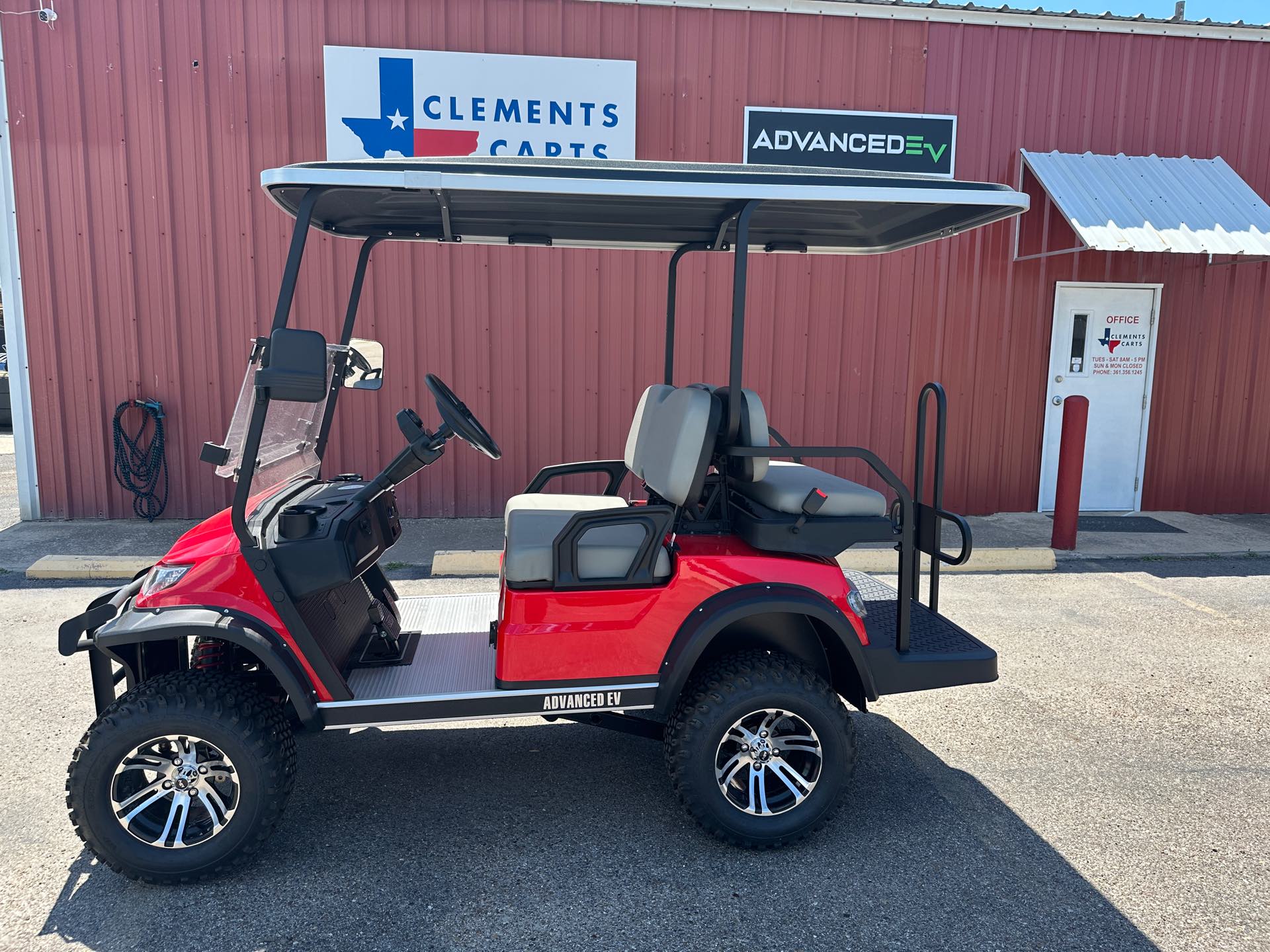 2024 Advanced EV Advent 4L CLICK at Clements Carts