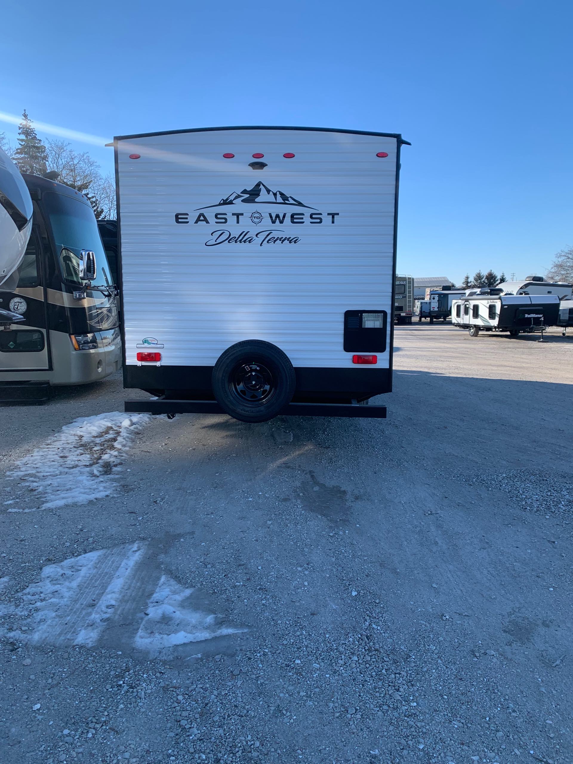 2022 East To West Della Terra 261RB at Prosser's Premium RV Outlet
