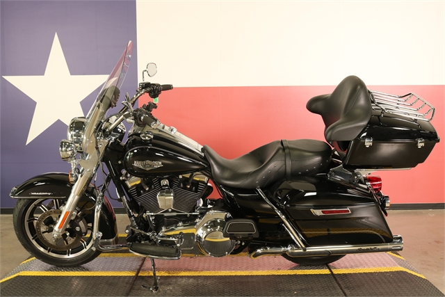 2016 Harley-Davidson Road King Base at Texas Harley