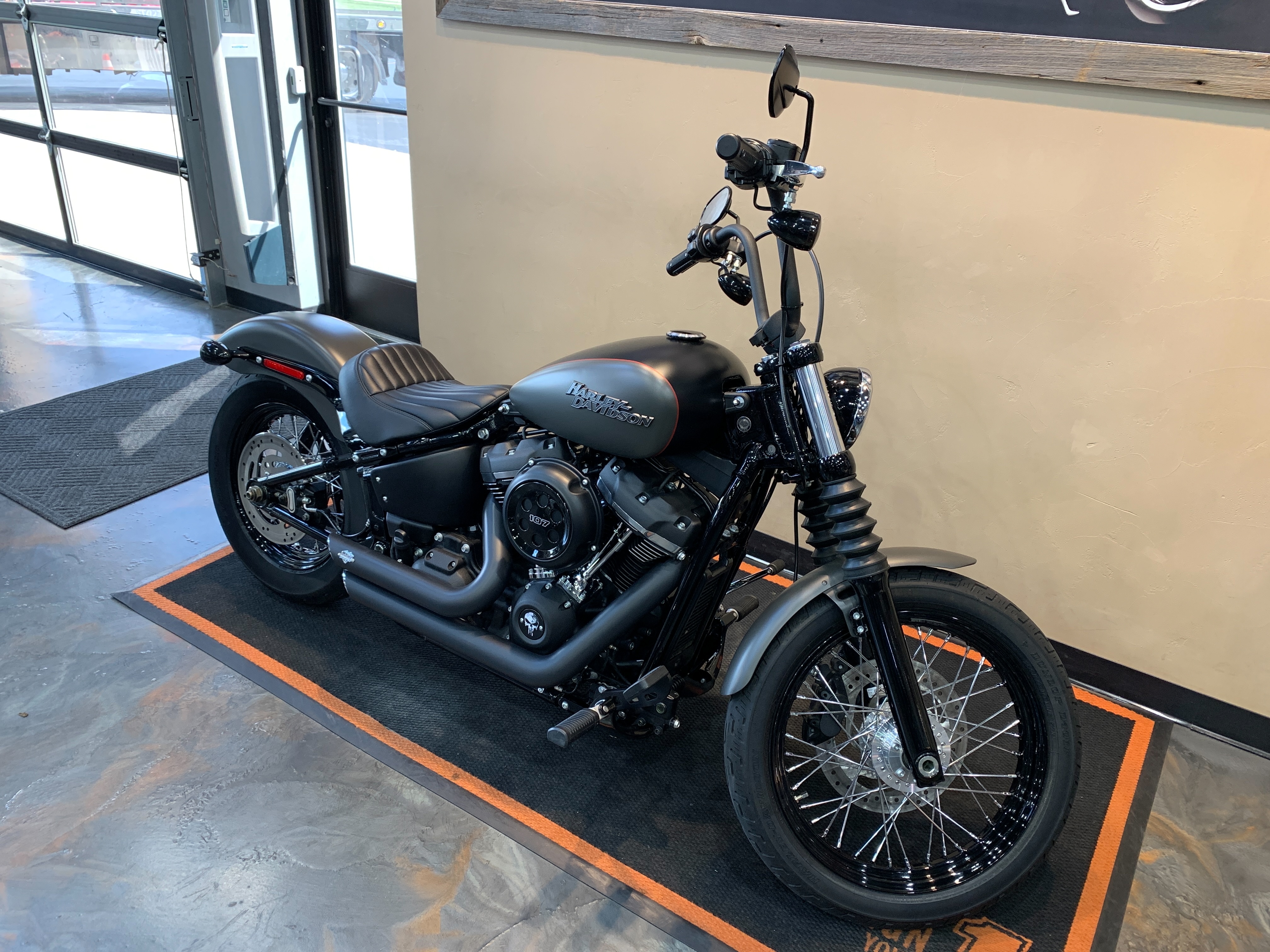 2018 Harley-Davidson Softail Street Bob at Vandervest Harley-Davidson, Green Bay, WI 54303
