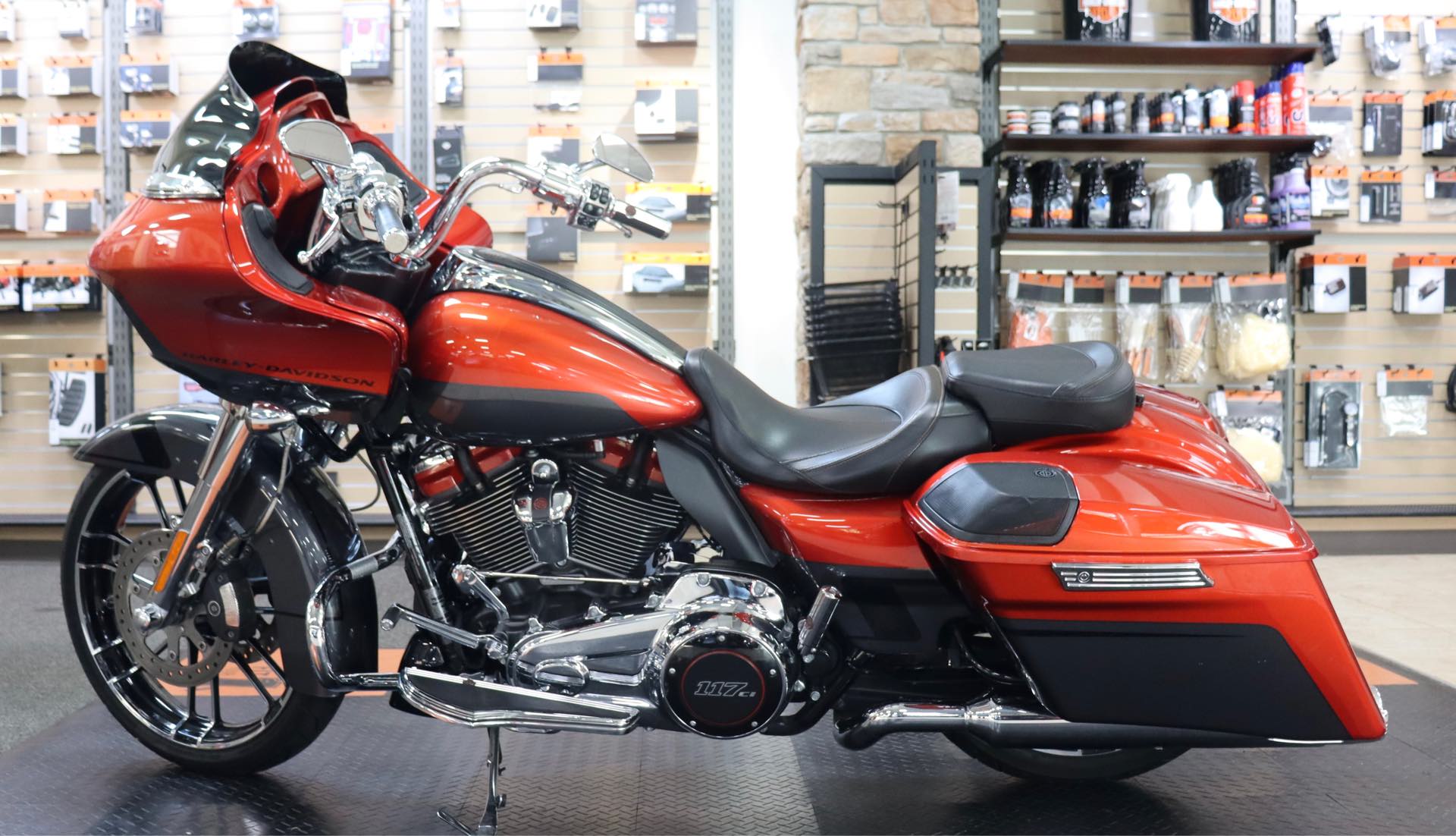 2018 Harley-Davidson Road Glide CVOT Road Glide at Destination Harley-Davidson®, Silverdale, WA 98383