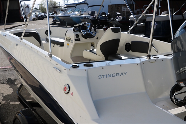 2016 Stingray 182 SC at Jerry Whittle Boats