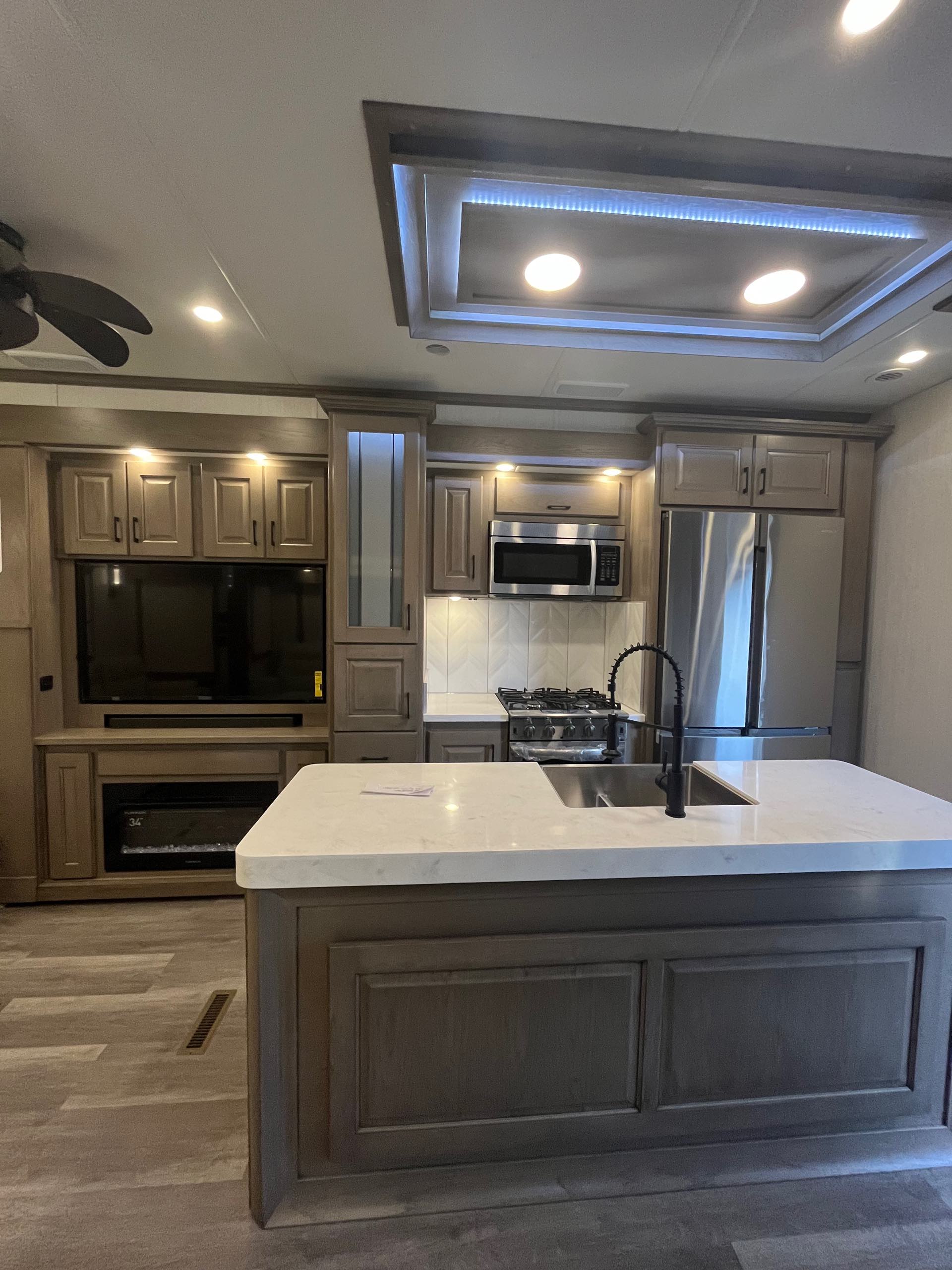 2023 DRV Mobile Suites MS 39DBRS3 at Prosser's Premium RV Outlet