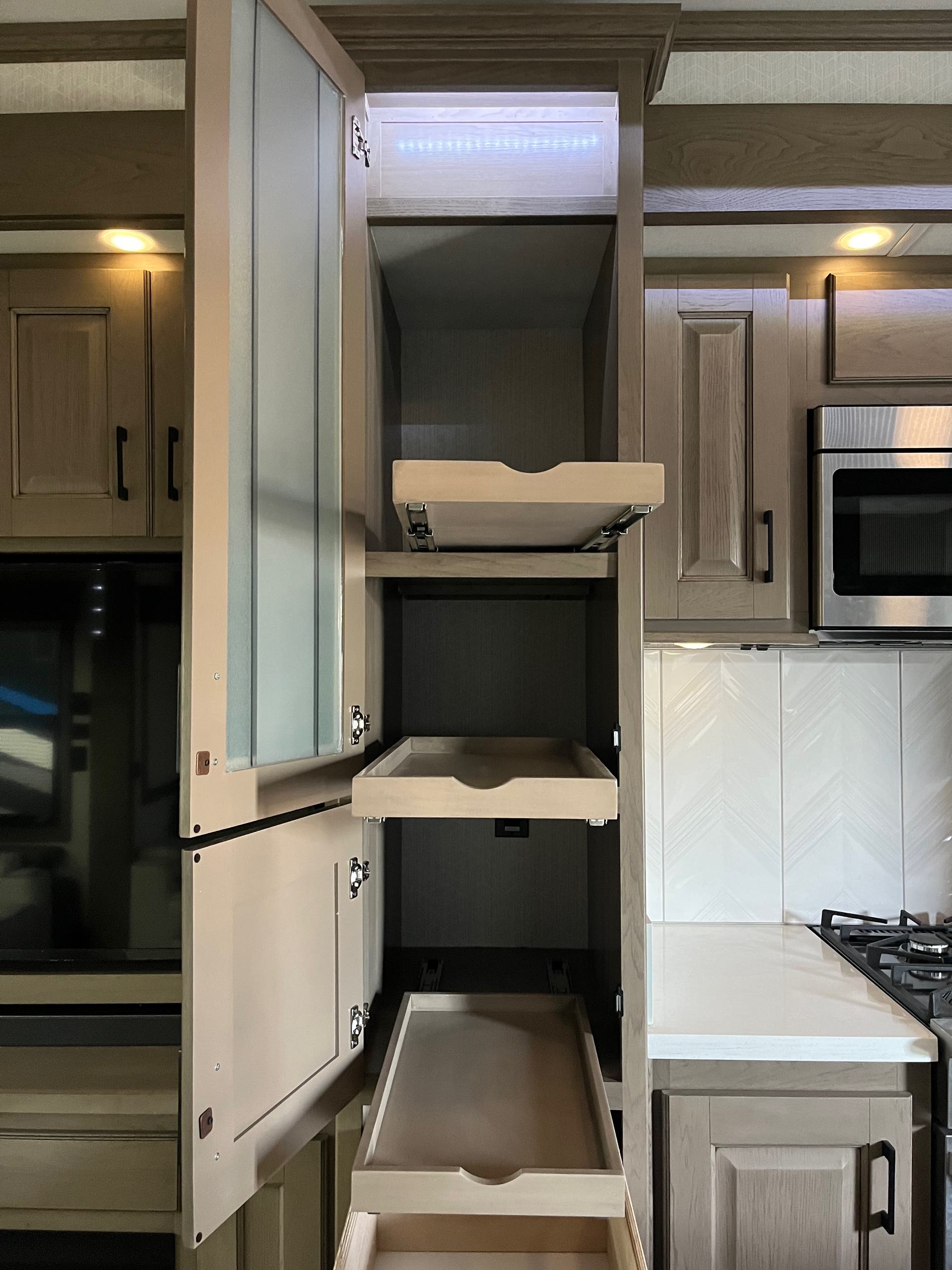 2023 DRV Mobile Suites MS 39DBRS3 at Prosser's Premium RV Outlet