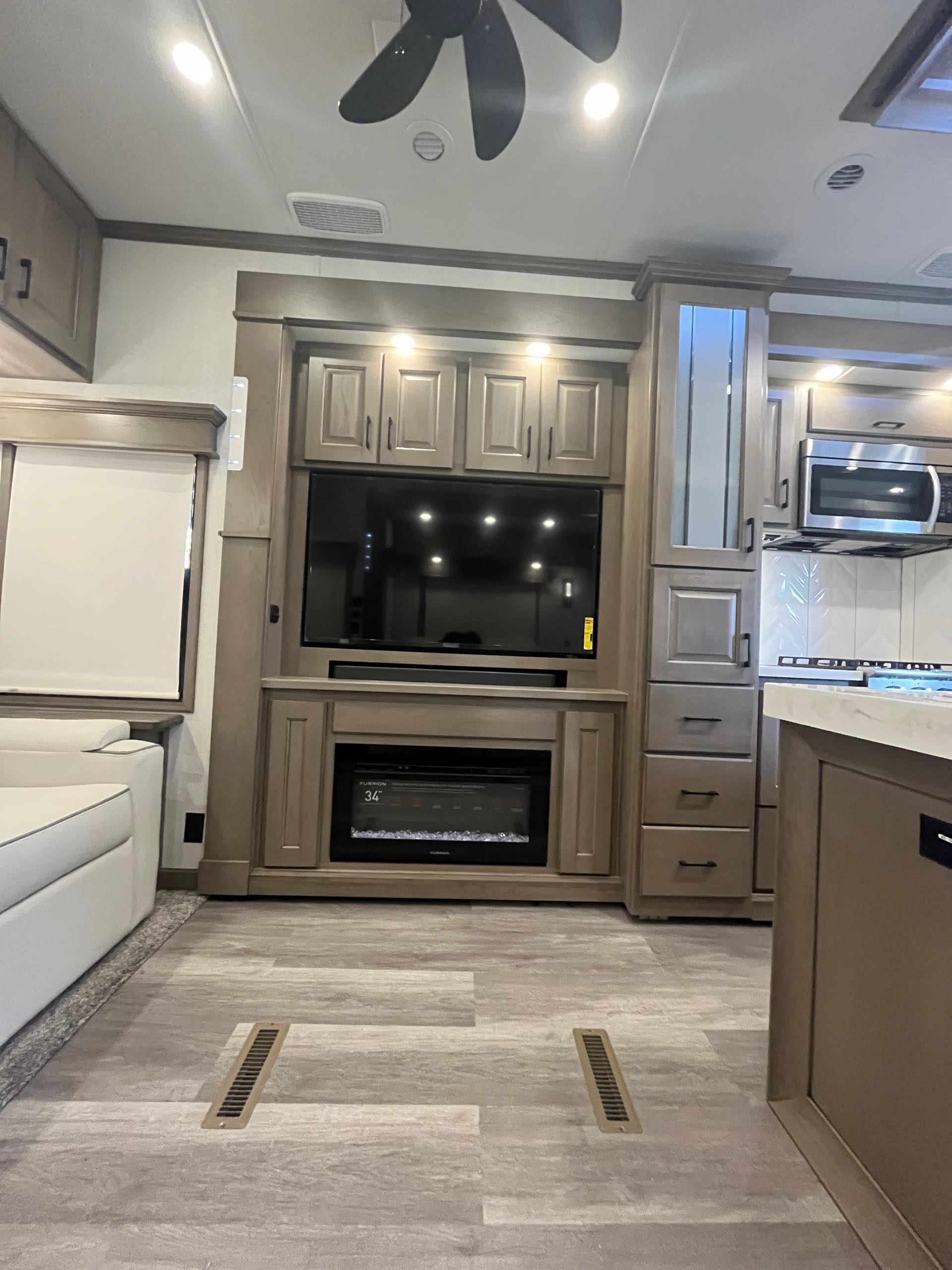 2023 DRV Mobile Suites MS 39DBRS3 at Prosser's Premium RV Outlet