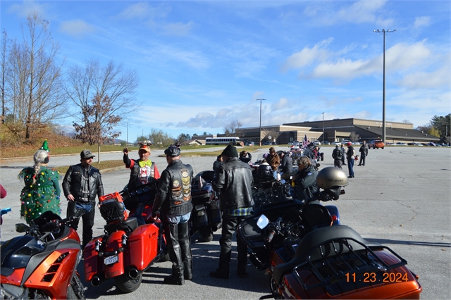 2024 Nov 23 24th Annual Henderson County Toy Run Photos at Smoky Mountain HOG