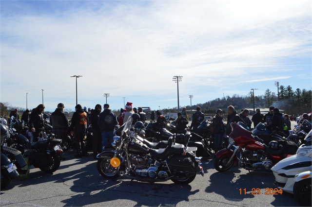 2024 Nov 23 24th Annual Henderson County Toy Run Photos at Smoky Mountain HOG